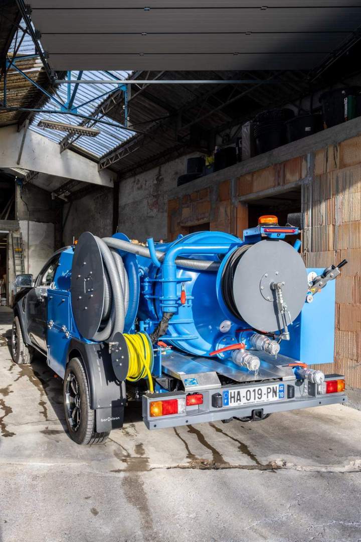 Vidange fosse septique et entretien des systèmes autonomes.